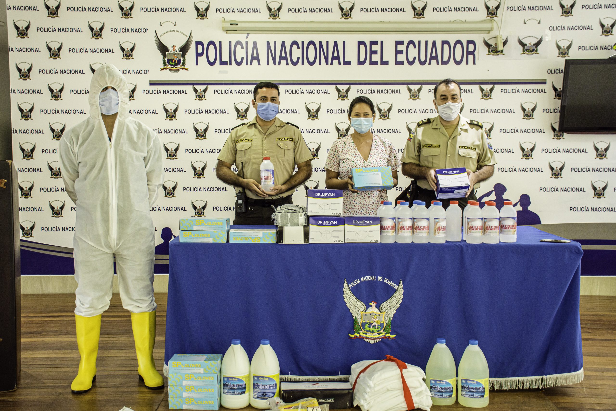 Entrega de elementos de bioseguridad a la Policía Nacional