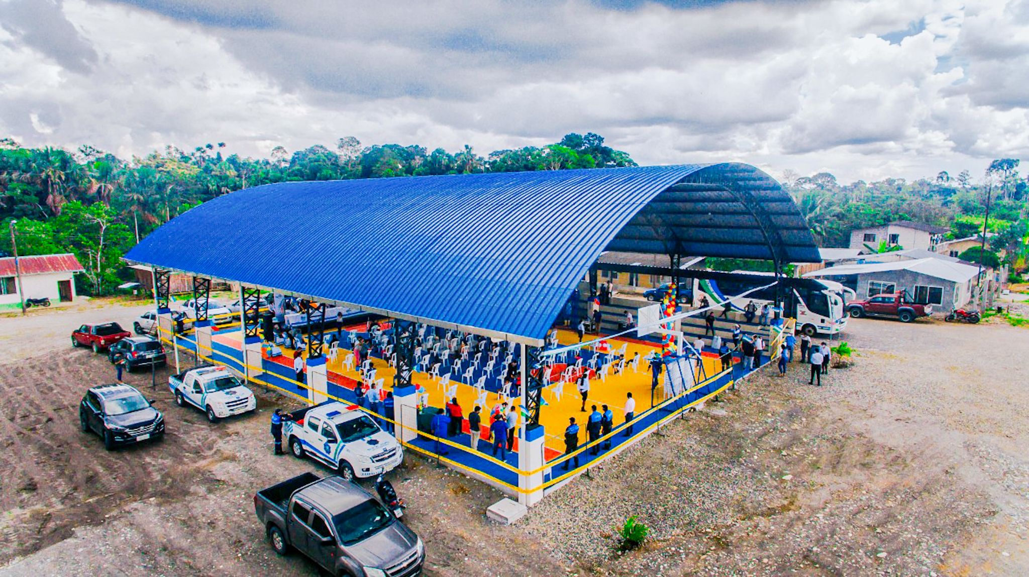 INAUGURAMOS UNA HERMOSA CANCHA CUBIERTA EN SANTA TERESITA