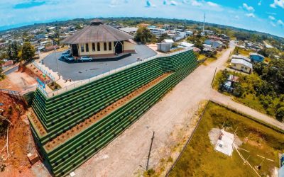 ENTREGAMOS MURO DE CONTENCIÓN Y MIRADOR TURÍSTICO EN EL NORTE DE NUEVA LOJA.