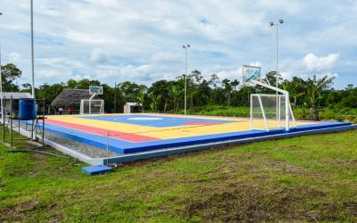 COMUNIDAD KICHWA PLAYAS DE ORO CON NUEVA CANCHA DE USO MÚLTIPLE