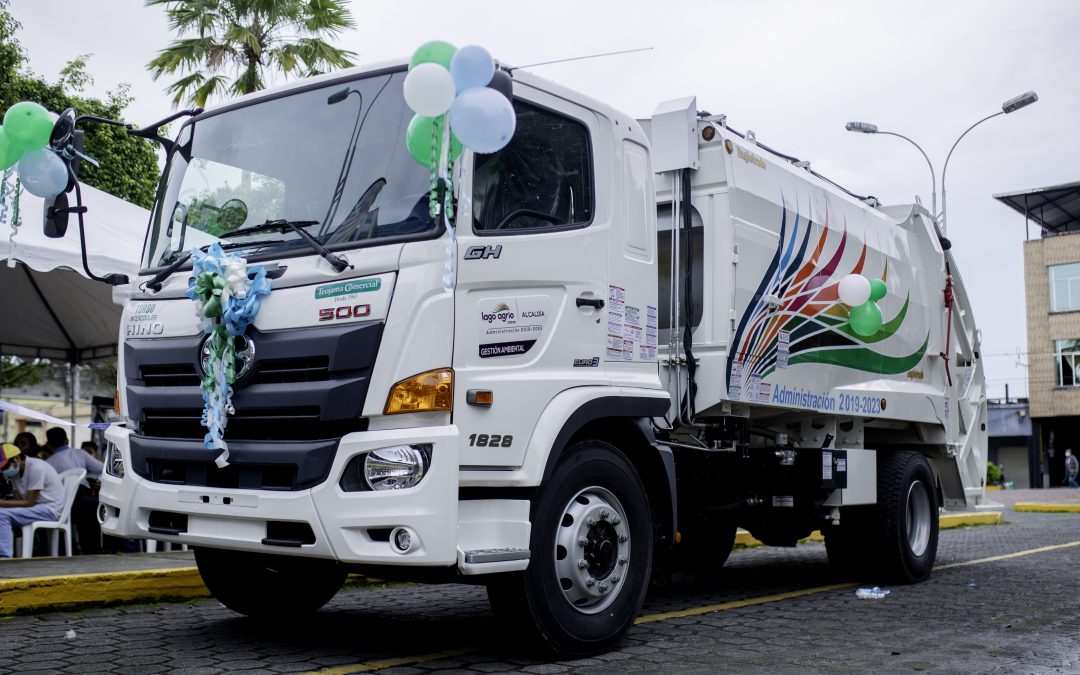 NUEVO RECOLECTOR DE DESECHOS SÓLIDOS AL SERVICIO DE LA COMUNIDAD