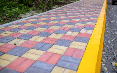 EL ENO SE EMBELLECE CON ACERAS DE ADOQUÍN ORNAMENTAL