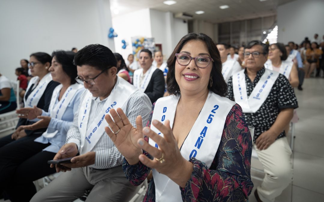 Alcaldía reconoce labor de docentes