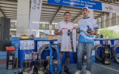 Juntas de Agua reciben insumos y equipos.