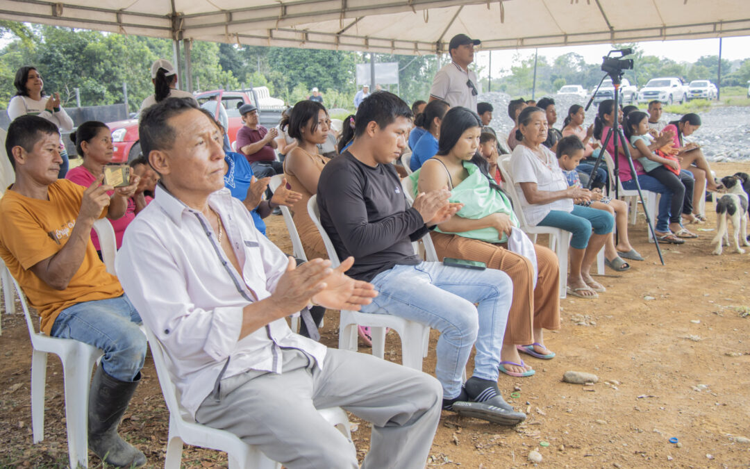 Cancha deportiva en Primero de Octubre.