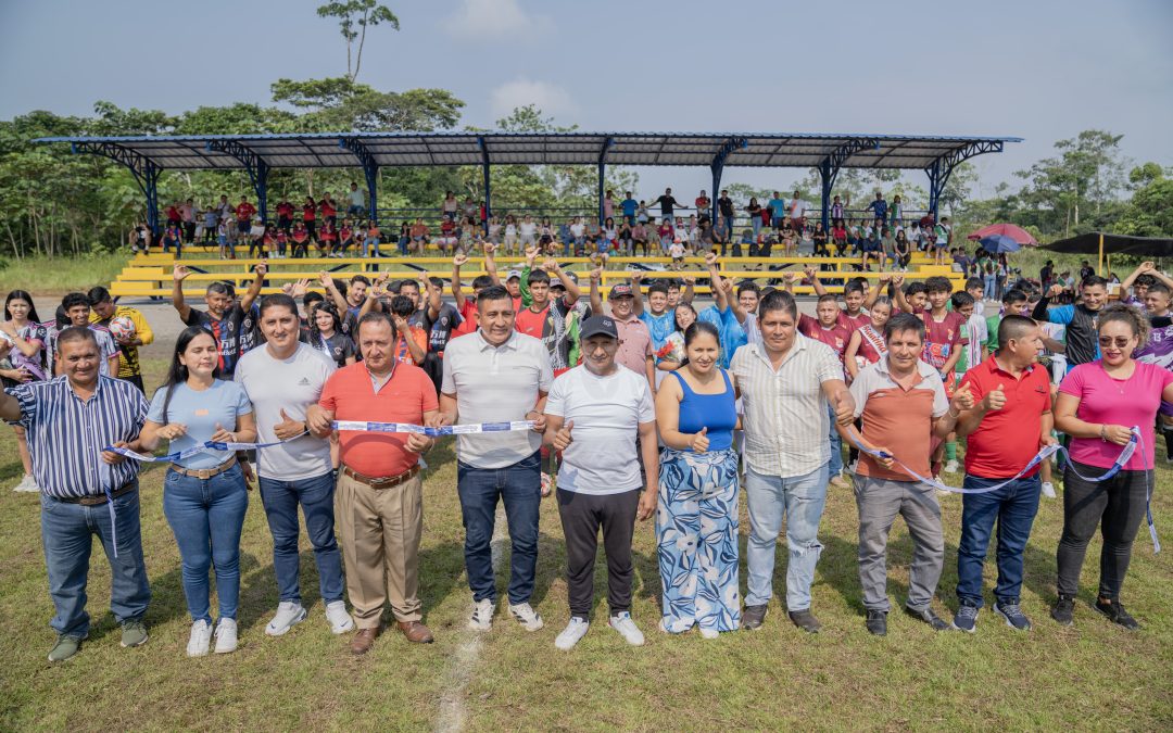 Entregamos estadio deportivo a parroquia 10 de Agosto.